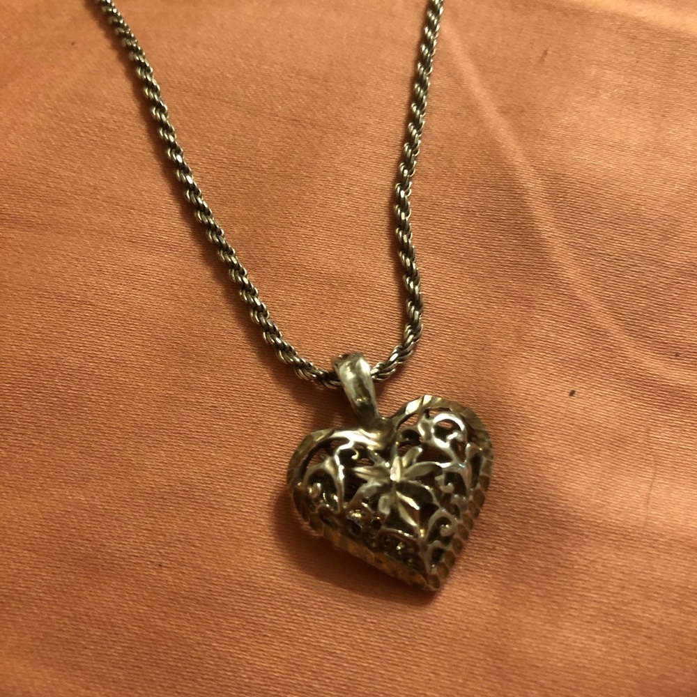 💕Vintage Silver Stenciled Heart Necklace Pendant